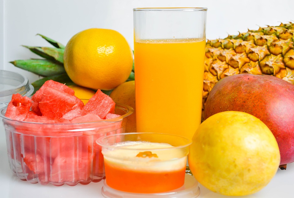 FRUITS AND FRUIT JUICE