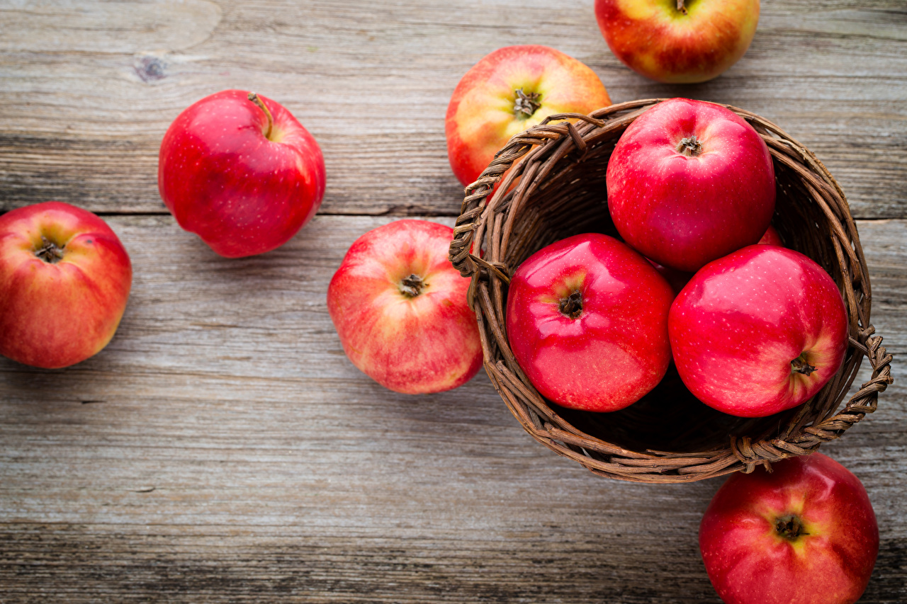 La pomme est bénéfique pour la santé, les aliments naturels, la santé des os, pas seulement la santé cardiaque, le bon fonctionnement du cœur, les autres minéraux.