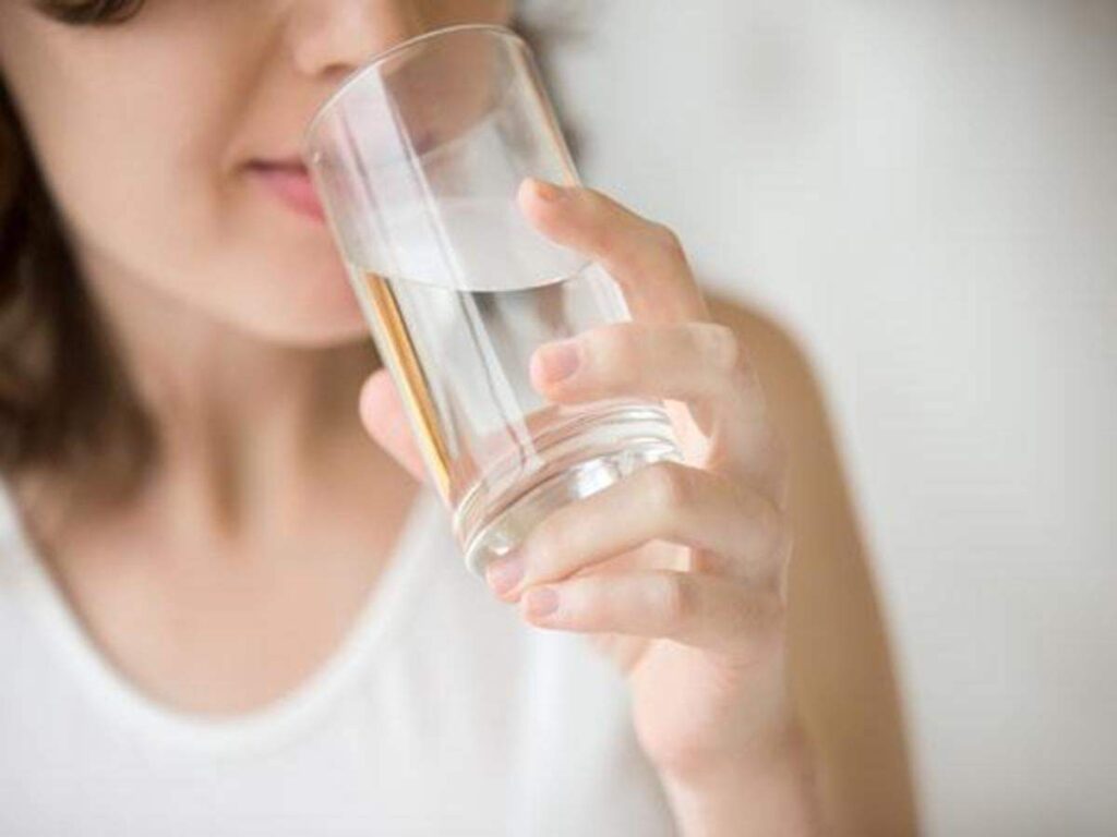 Drink Water Half An Hour Before Meals